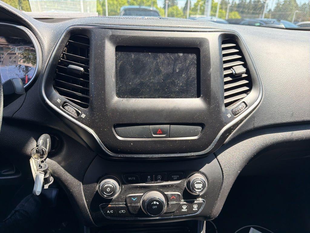 2019 Jeep Cherokee Base