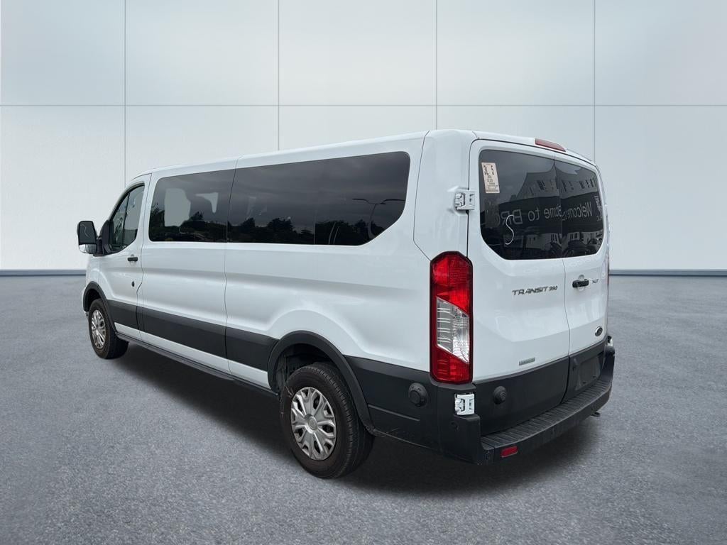 2024 Ford Transit Passenger Wagon XLT