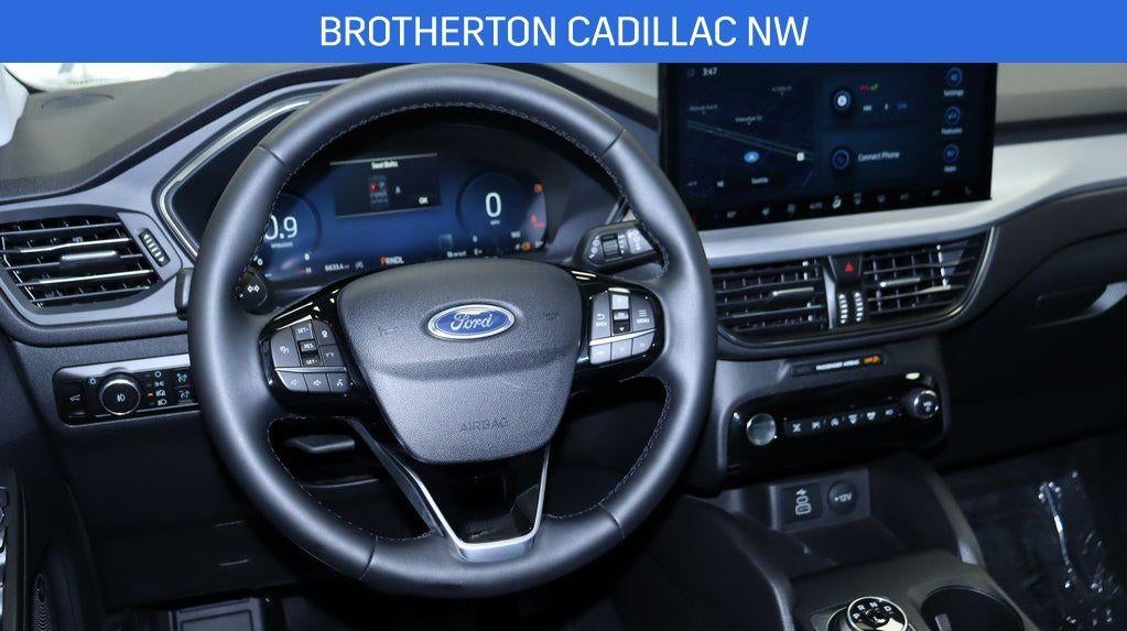 2025 Ford Escape Platinum