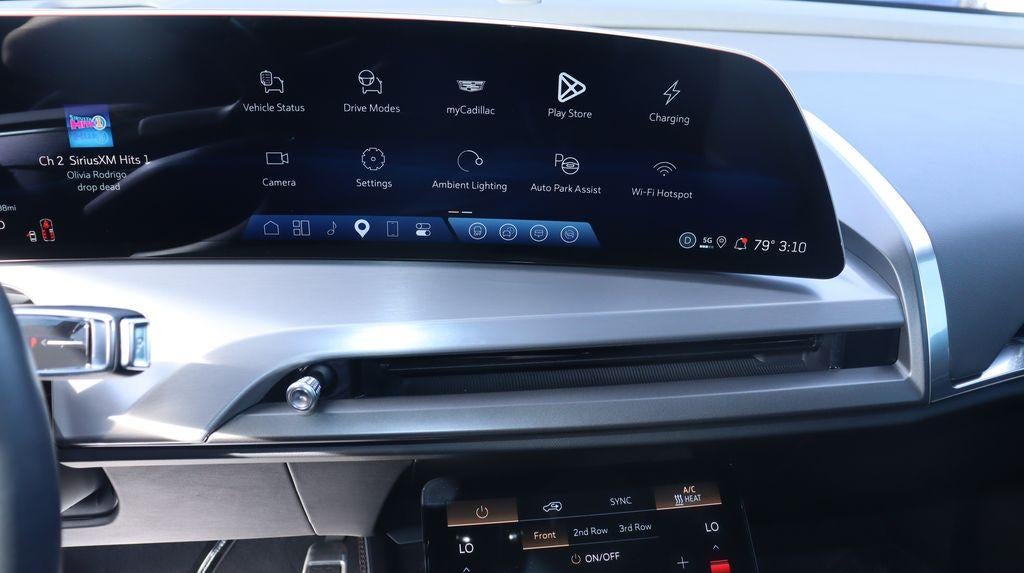 2026 Cadillac VISTIQ Sport