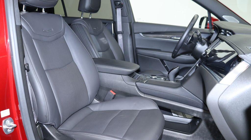 2025 Cadillac XT6 Sport