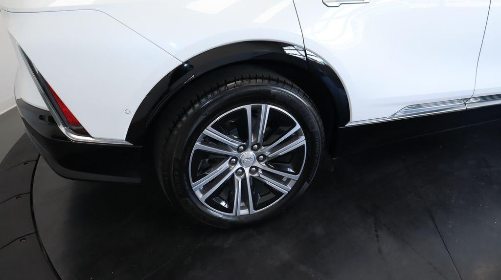 2024 Cadillac LYRIQ Luxury 2