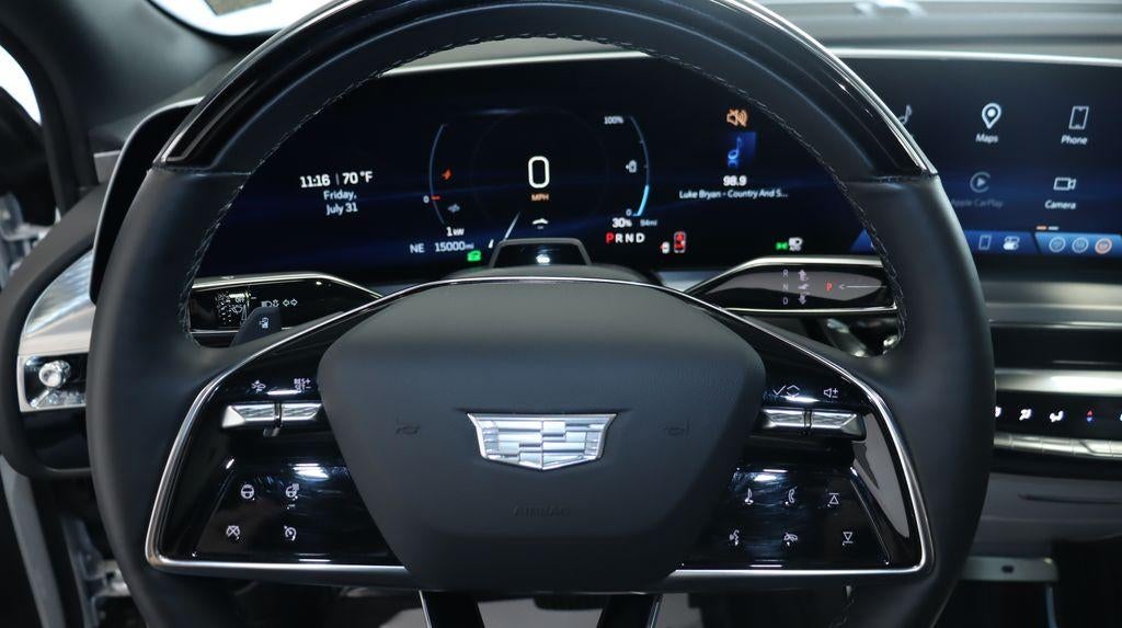 2024 Cadillac LYRIQ Luxury 2