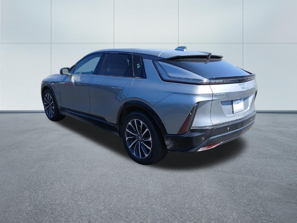 2024 Cadillac LYRIQ Sport 2