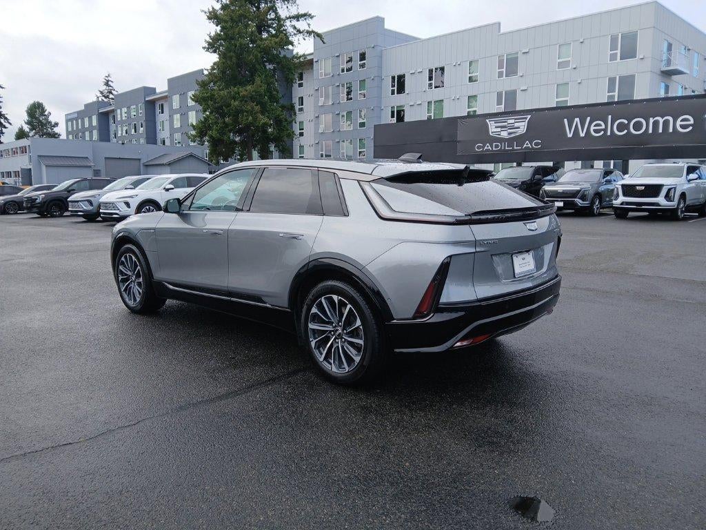 2024 Cadillac LYRIQ Sport 2