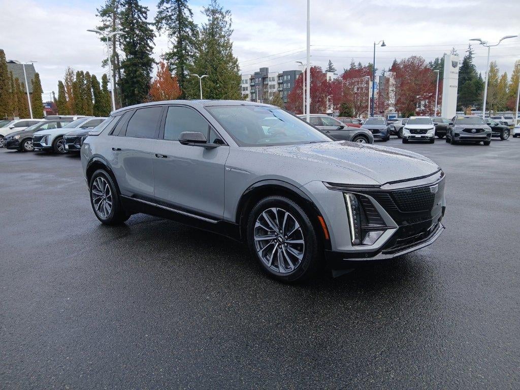 2024 Cadillac LYRIQ Sport 2
