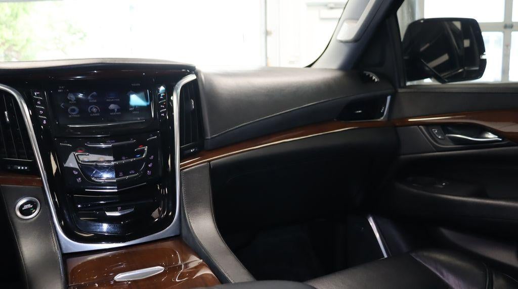 2018 Cadillac Escalade ESV Premium Luxury
