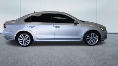 2018 Volkswagen Passat 2.0T SEL Premium