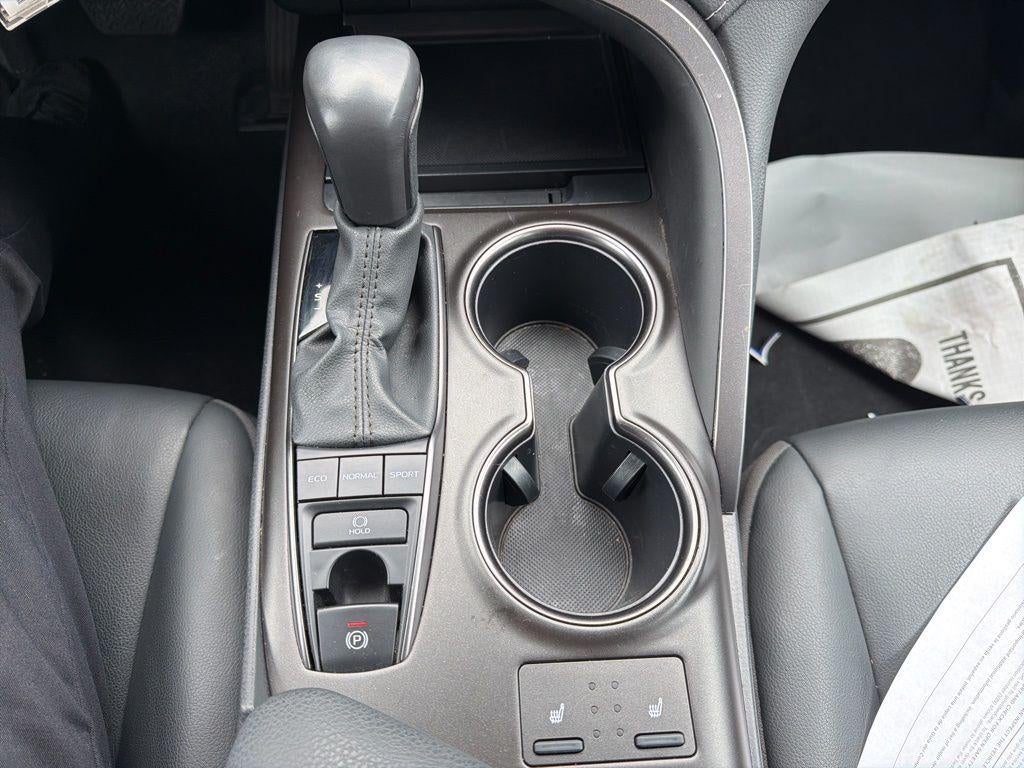 2024 Toyota Camry SE AWD