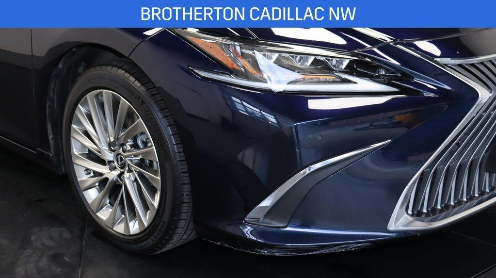 2020 Lexus ES 300h Luxury