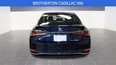 2020 Lexus ES 300h Luxury