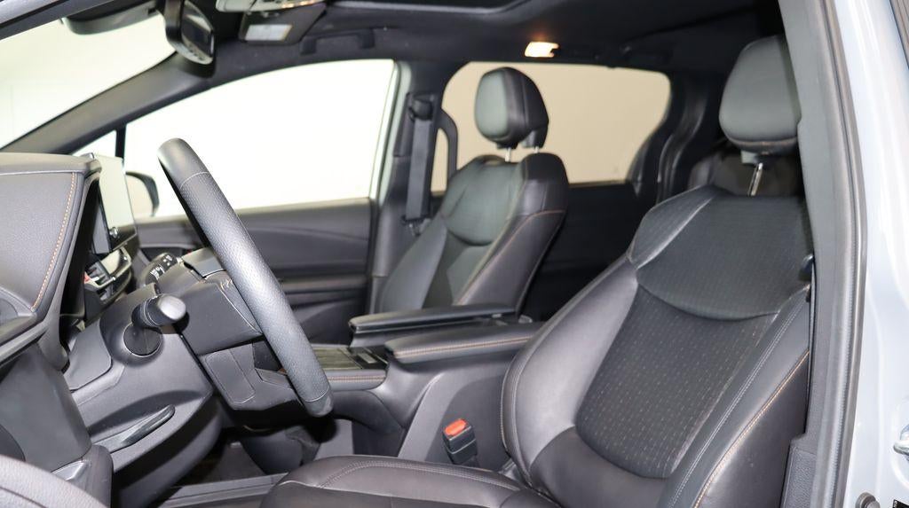 2025 Toyota Sienna Woodland Edition