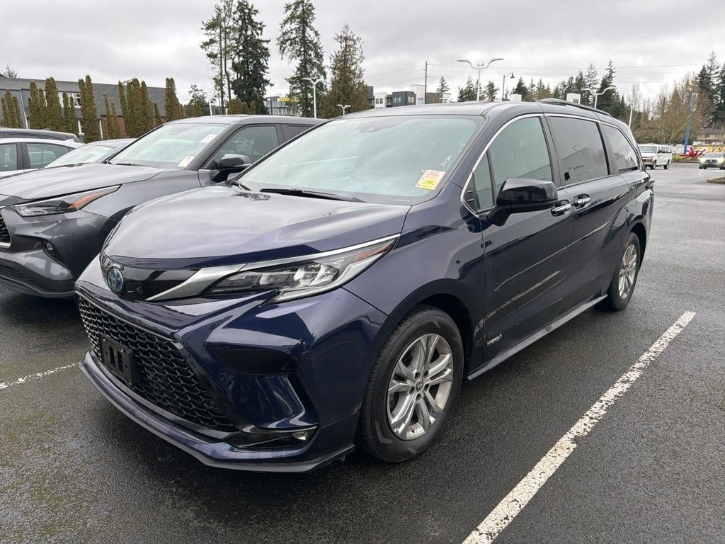2021 Toyota Sienna XSE
