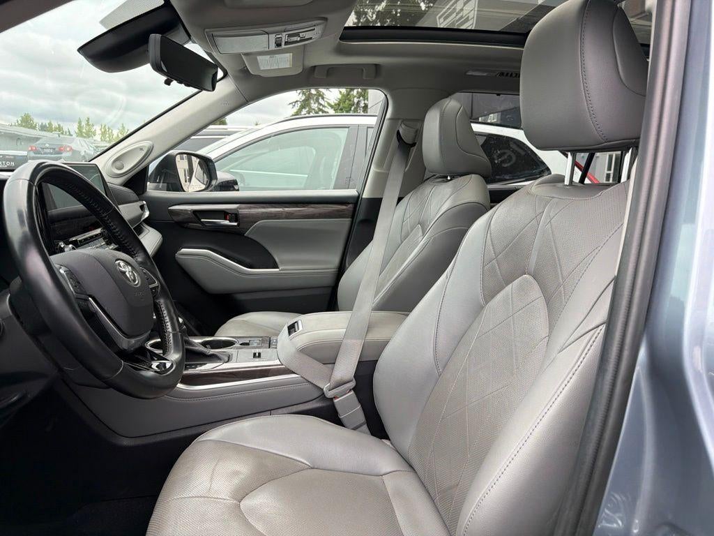 2021 Toyota Highlander Platinum