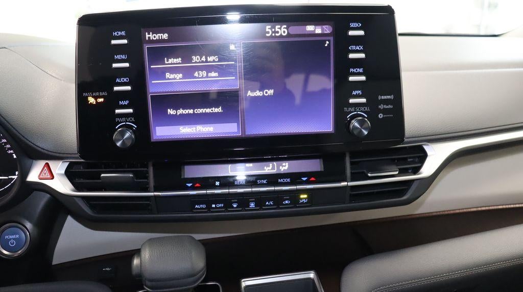 2023 Toyota Sienna LE