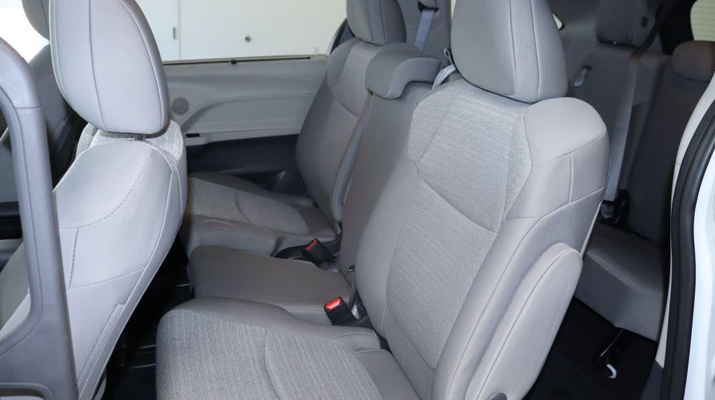 2024 Toyota Sienna LE AWD