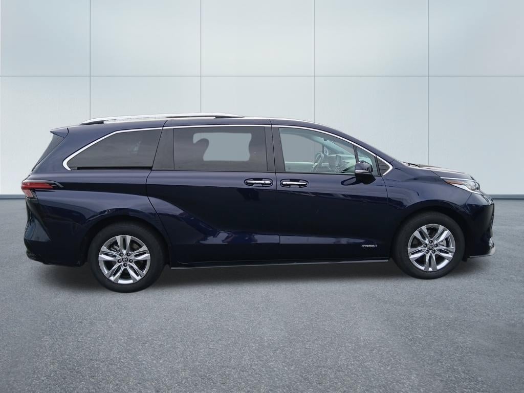 2021 Toyota Sienna Limited