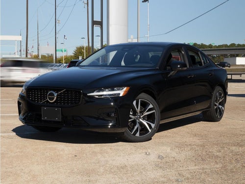 2024 Volvo S60 B5 Plus Dark Theme