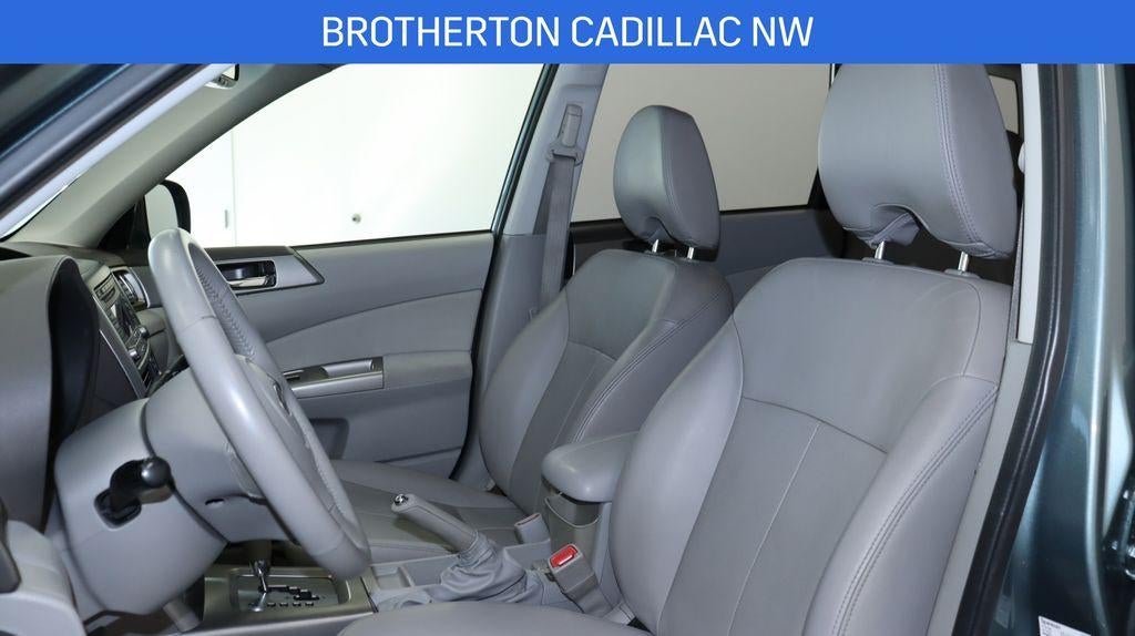 2010 Subaru Forester Base