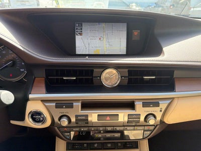 2018 Lexus ES 300h