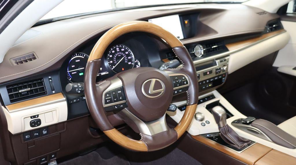2018 Lexus ES 300h