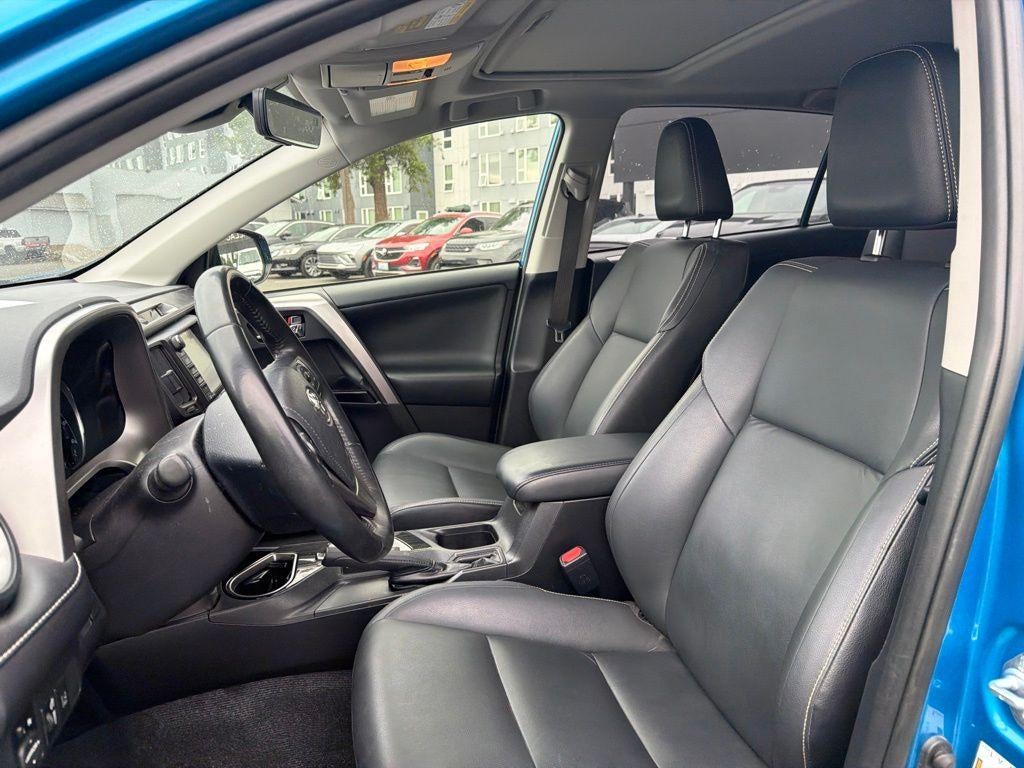 2017 Toyota RAV4 Hybrid Limited