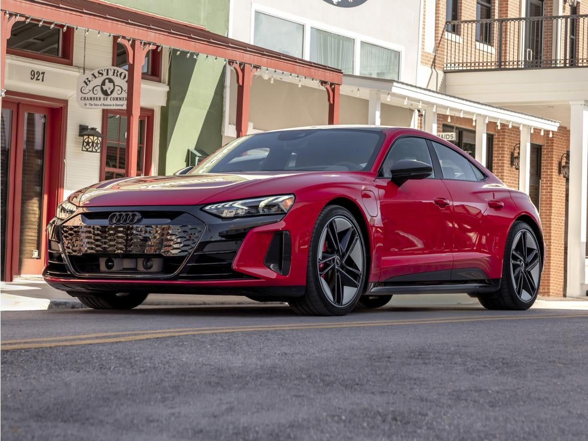 2022 Audi RS e-tron GT Base