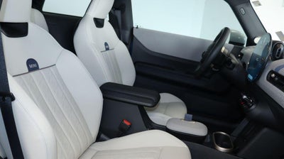 2025 MINI Hardtop 2 Door Iconic