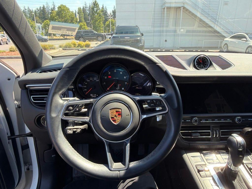 2020 Porsche Macan Base