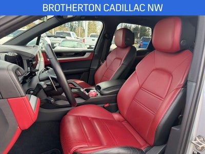 2024 Porsche Cayenne Base