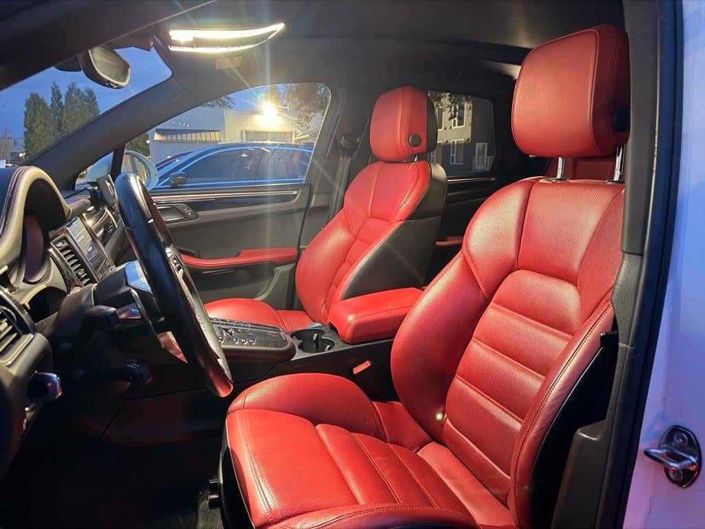 2018 Porsche Macan Base