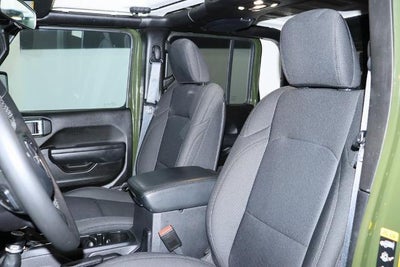 2022 Jeep Gladiator Sport