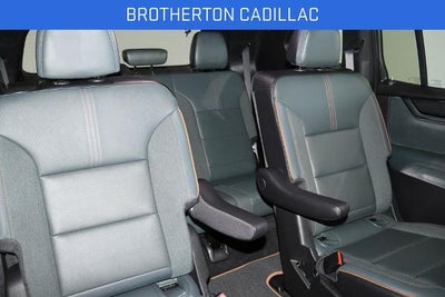 2025 GMC Acadia AWD AT4