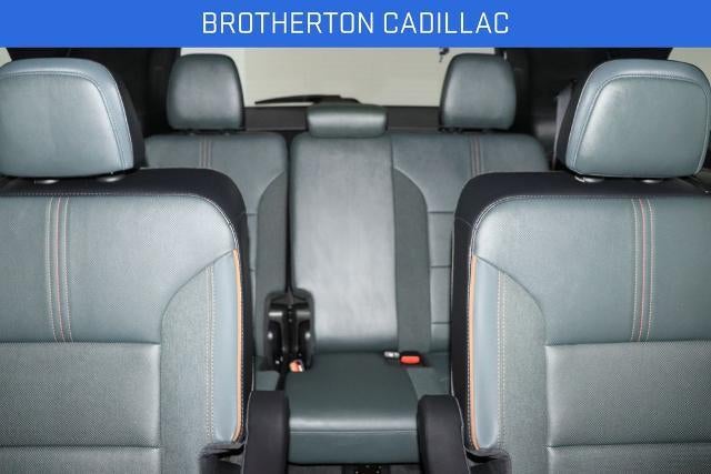 2025 GMC Acadia AWD AT4