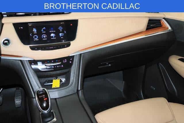 2017 Cadillac XT5 Platinum AWD
