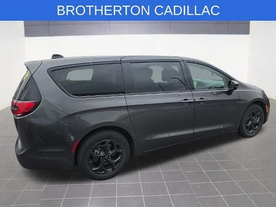 2023 Chrysler Pacifica Hybrid Limited