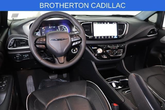 2023 Chrysler Pacifica Hybrid Limited