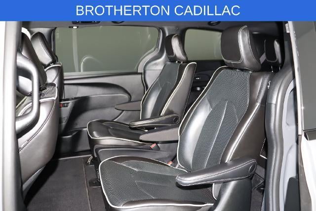 2023 Chrysler Pacifica Hybrid Limited