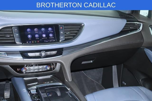 2022 Buick Enclave Essence