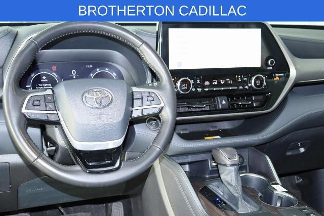 2024 Toyota Highlander Hybrid Platinum