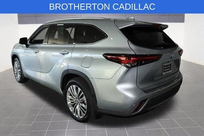 2024 Toyota Highlander Hybrid Platinum