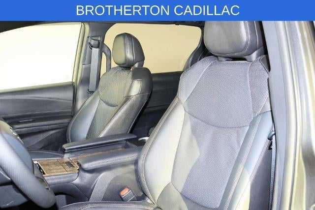 2025 Toyota Sienna Platinum