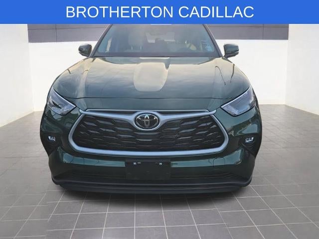 2025 Toyota Highlander Hybrid XLE