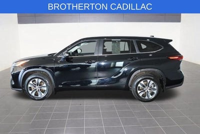 2025 Toyota Highlander Hybrid XLE