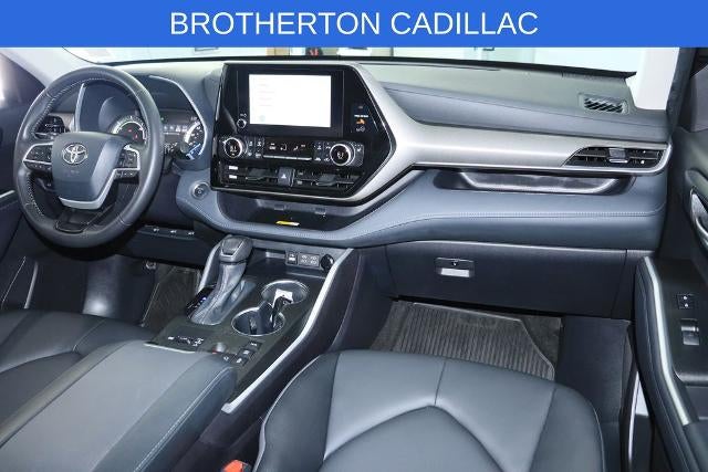2025 Toyota Highlander Hybrid XLE
