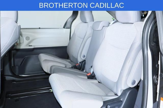 2024 Toyota Sienna LE
