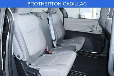 2024 Toyota Sienna LE