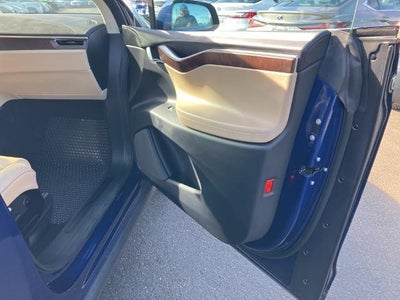 2016 Tesla Model X Base