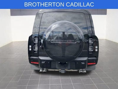 2025 Land Rover Defender V8