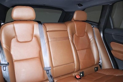 2022 Volvo XC60 Momentum